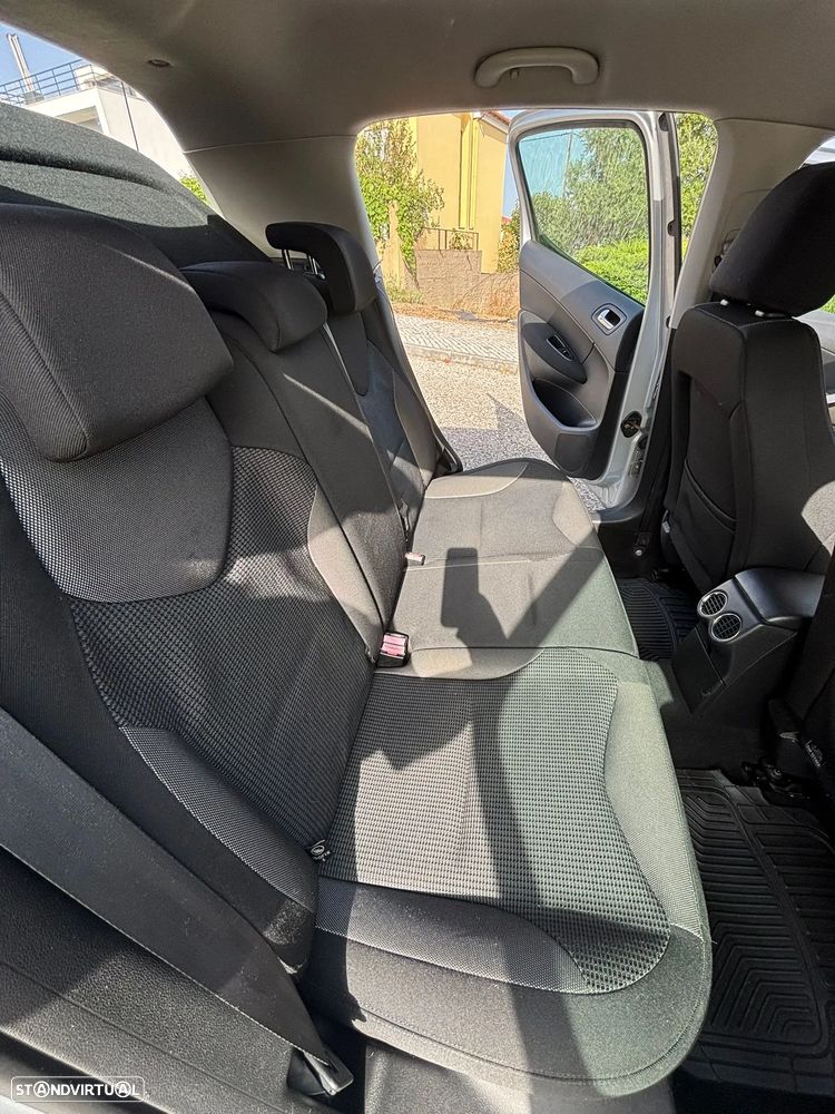 Peugeot 308 1.6 HDi Executive - 5