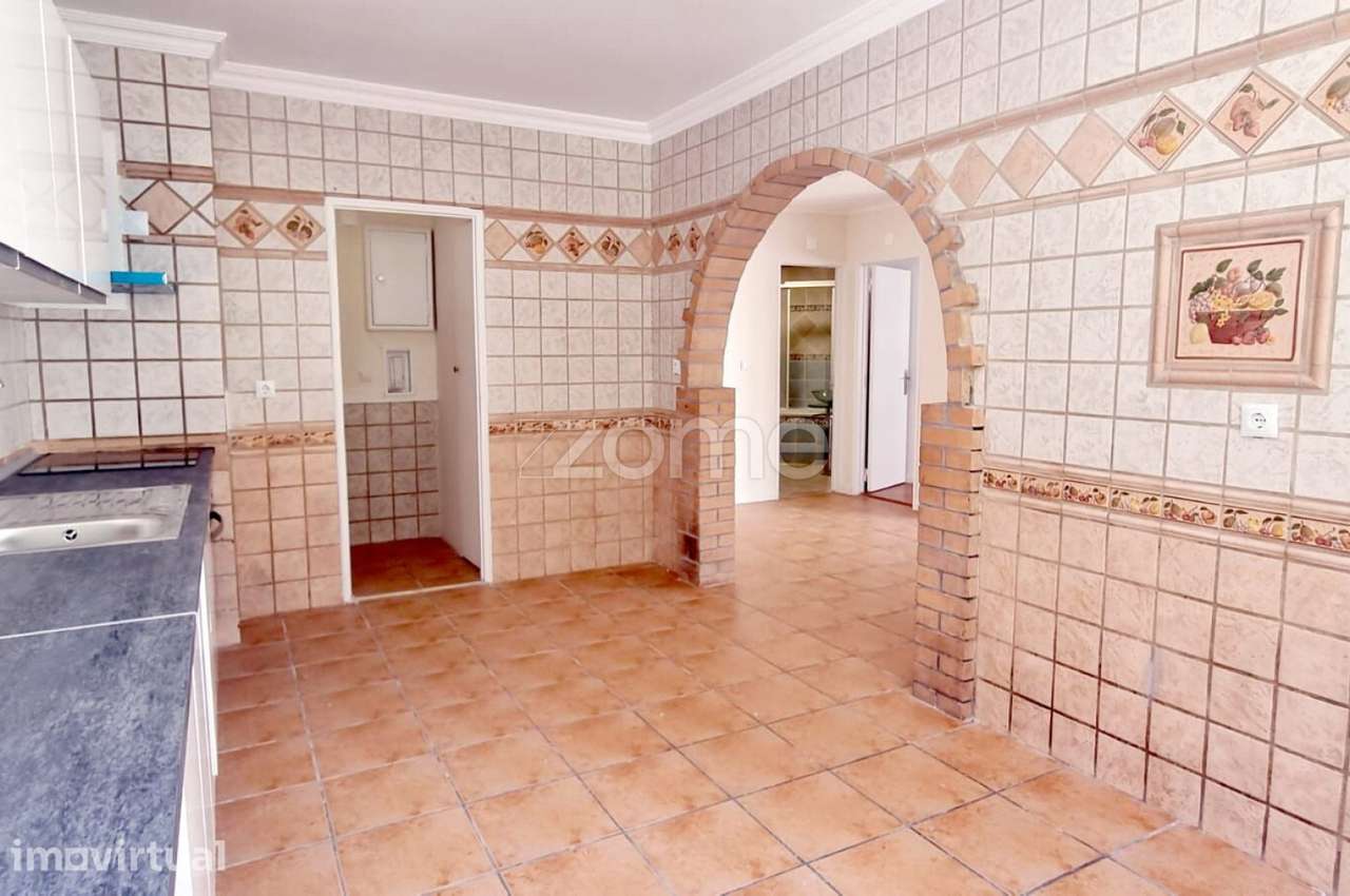 Fantástico T2 transformado em T3 na Tapada das Mercês - Grande imagem: 4/20