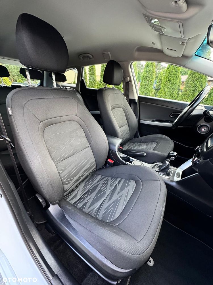 Kia Ceed 1.4 CVVT Dream-Team Edition - 19