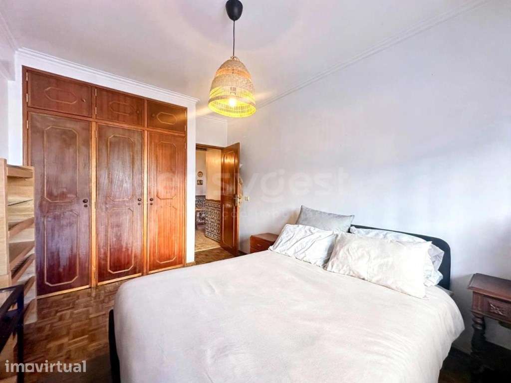 Apartamento T3 com arrecadação na Damaia de Cima - Grande imagem: 2/23
