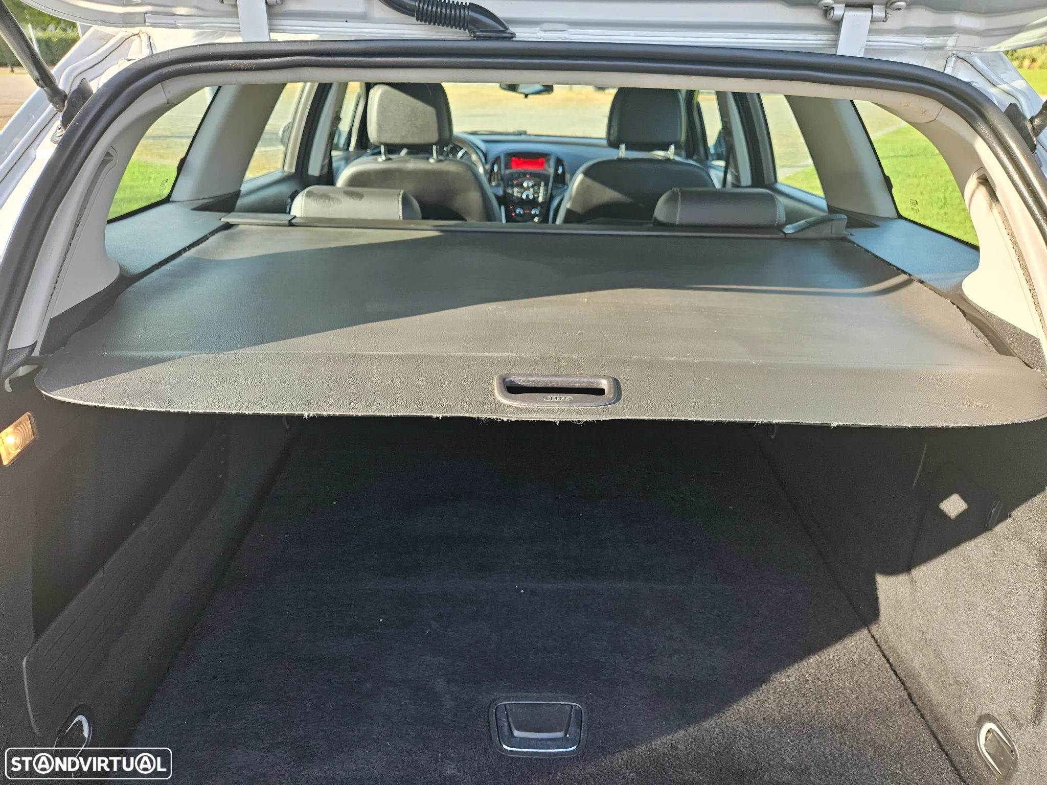 Opel Astra Sports Tourer 1.7 CDTi Executive S/S - 26