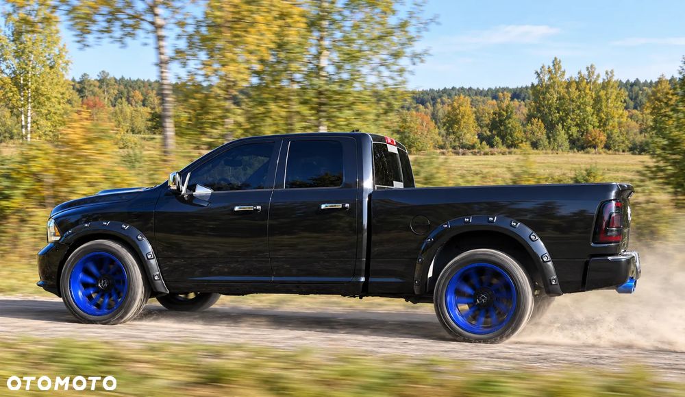 Dodge RAM - 10