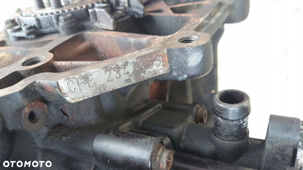 SILNIK SŁUPEK VW PASSAT B7, GOLF V, AUDI, SEAT 2.0 TDI CFF, CFG, CFH, CFJ - 4