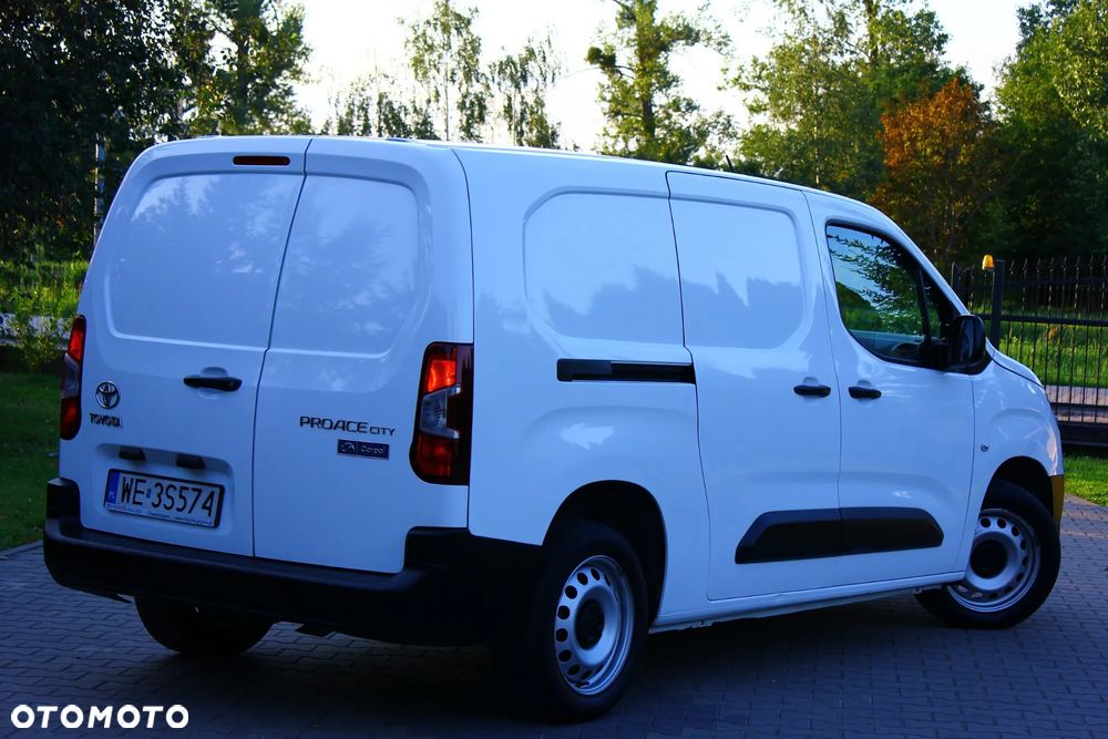 Toyota Proace City 1.5D-4D 102KM LONG L2 3 Osobowy Chłodnia - 10