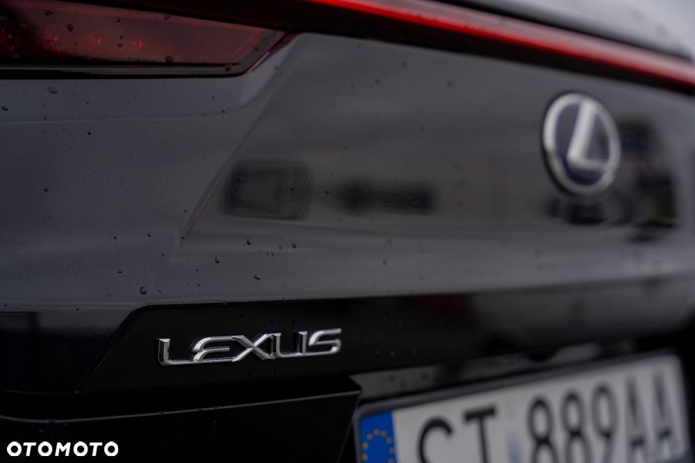 Lexus UX - 14
