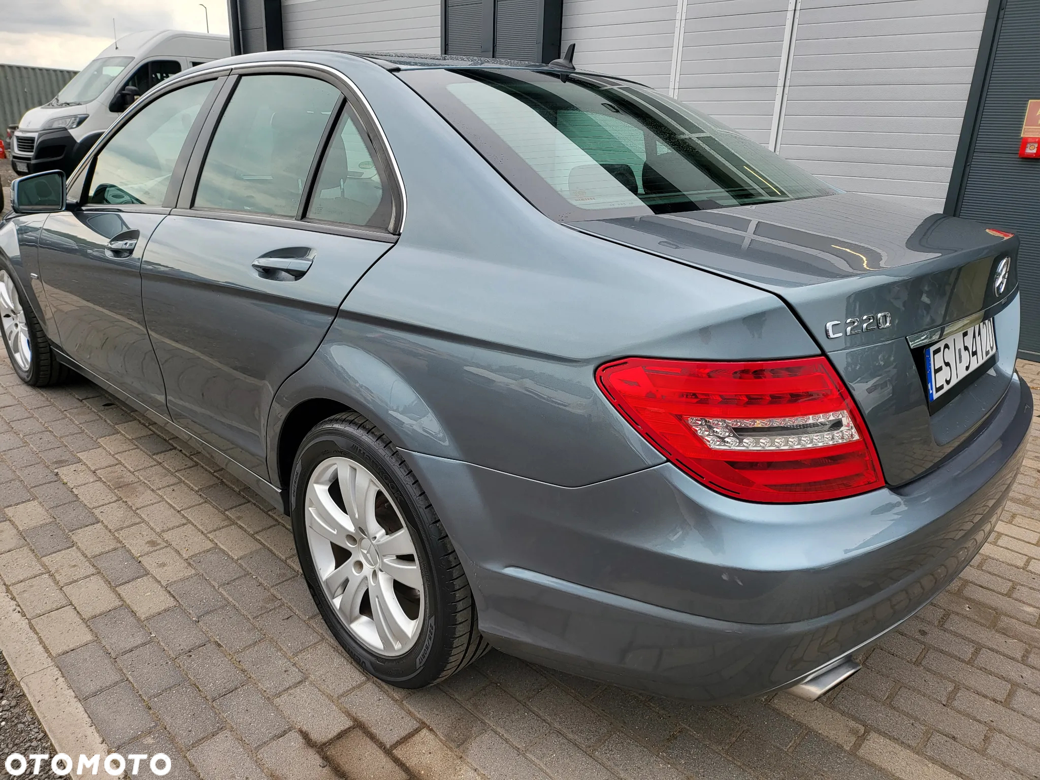 Mercedes-Benz Klasa C 220 CDI BlueEff Edition Elegance - 33