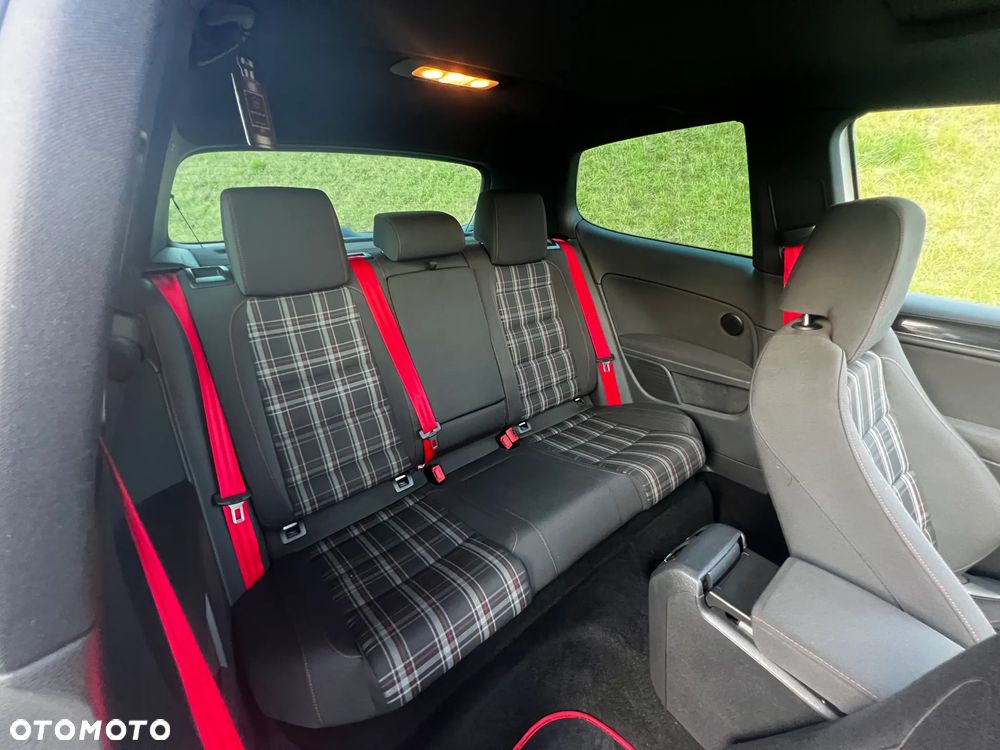 Volkswagen Golf 2.0 TSI GTI DSG - 22