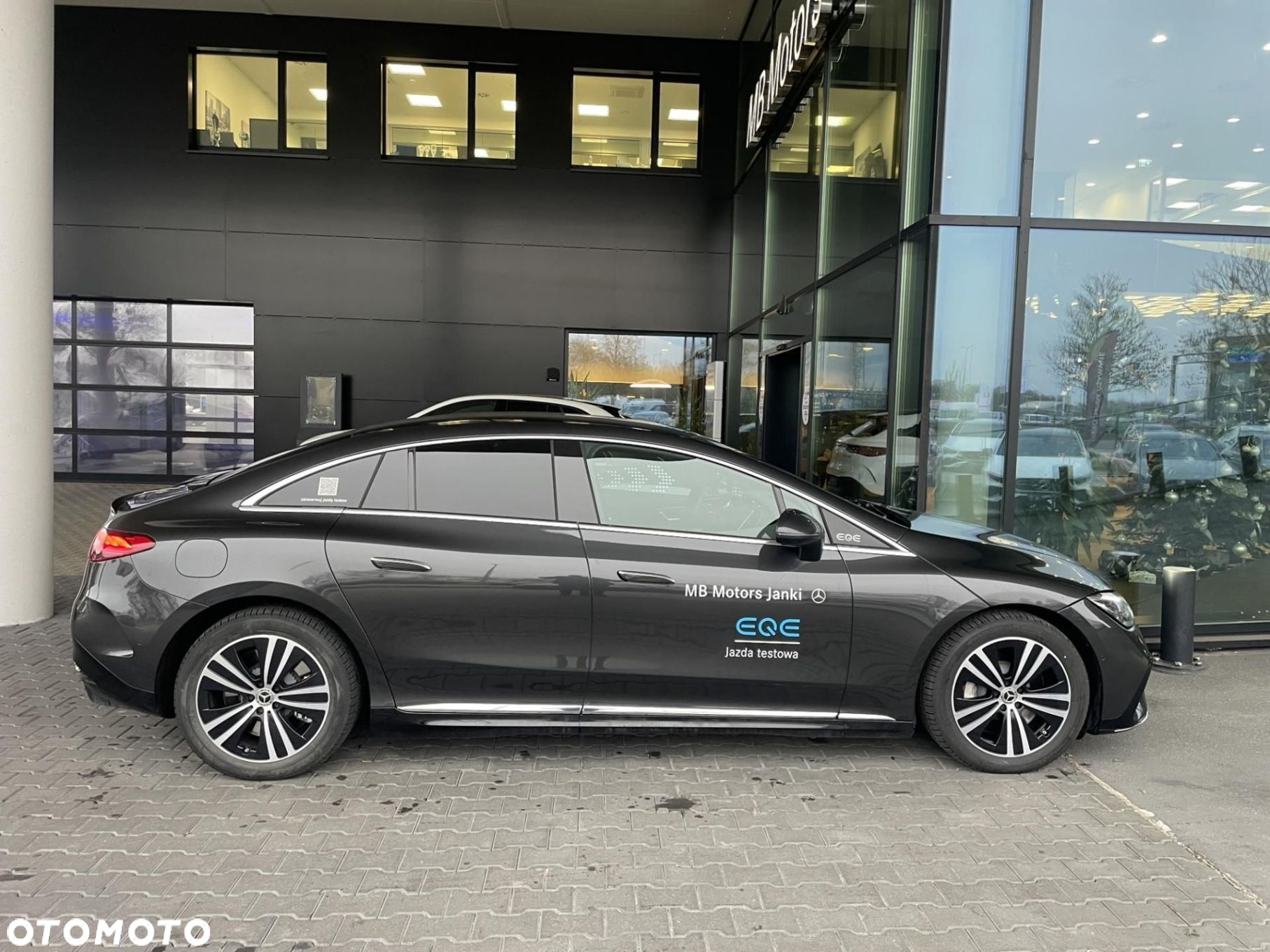 Mercedes-Benz EQE - 3