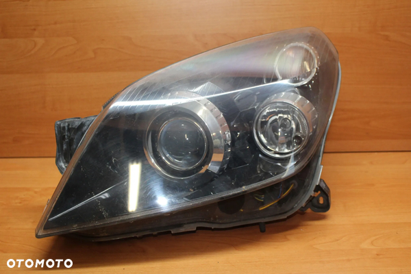 LAMPA LEWA PRZEDNIA OPEL ASTRA H BIXENON EUROPA