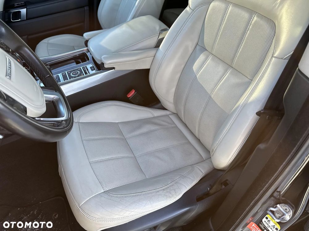 Land Rover Range Rover Sport S 4.4 SD V8 HSE Dynamic - 12