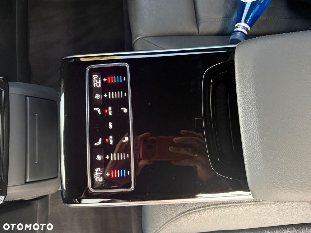 Audi A8 - 21