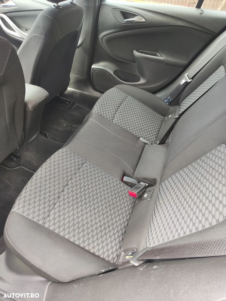 Opel Astra - 9
