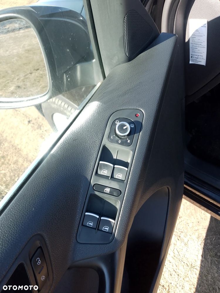 Volkswagen Tiguan - 16