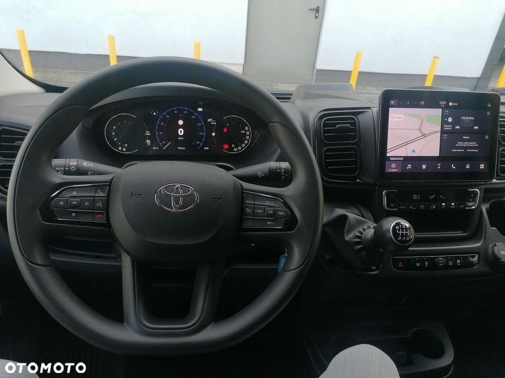 Toyota PROACE - 16