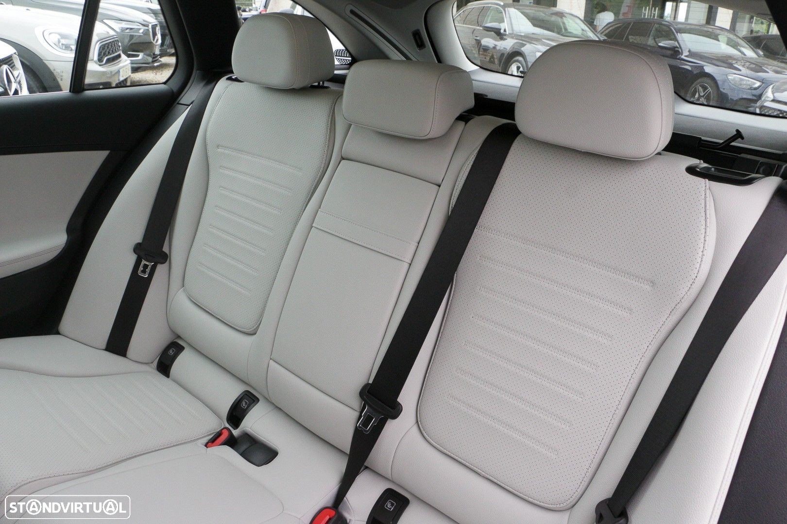Mercedes-Benz C 300 de AMG Line - 23