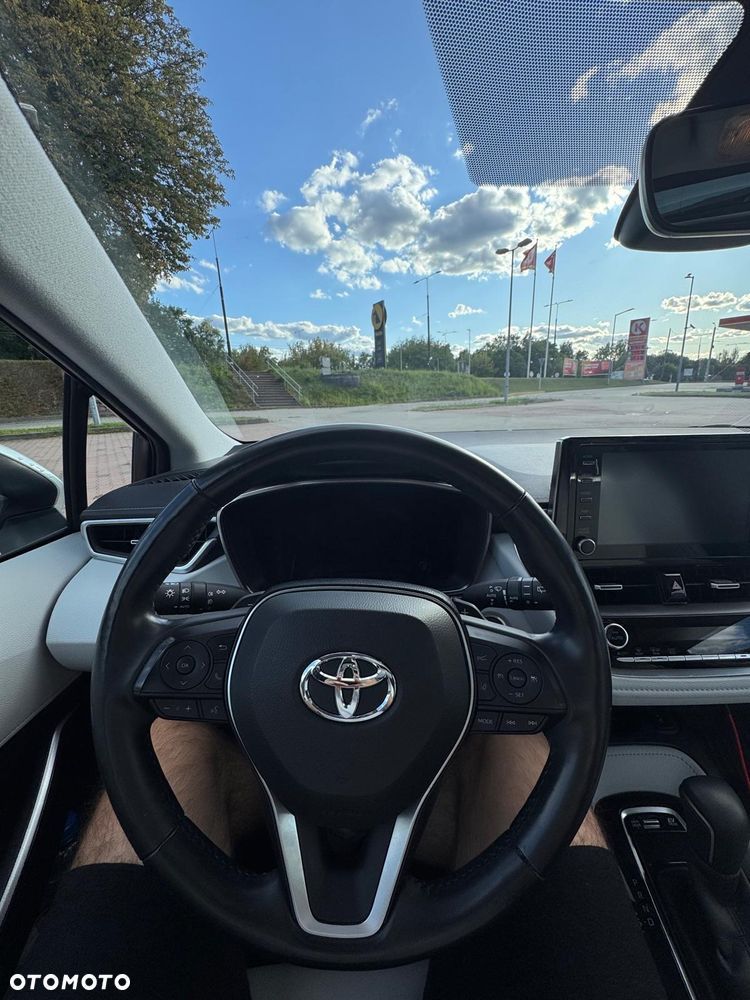 Toyota Corolla 2.0 Hybrid Executive - 10
