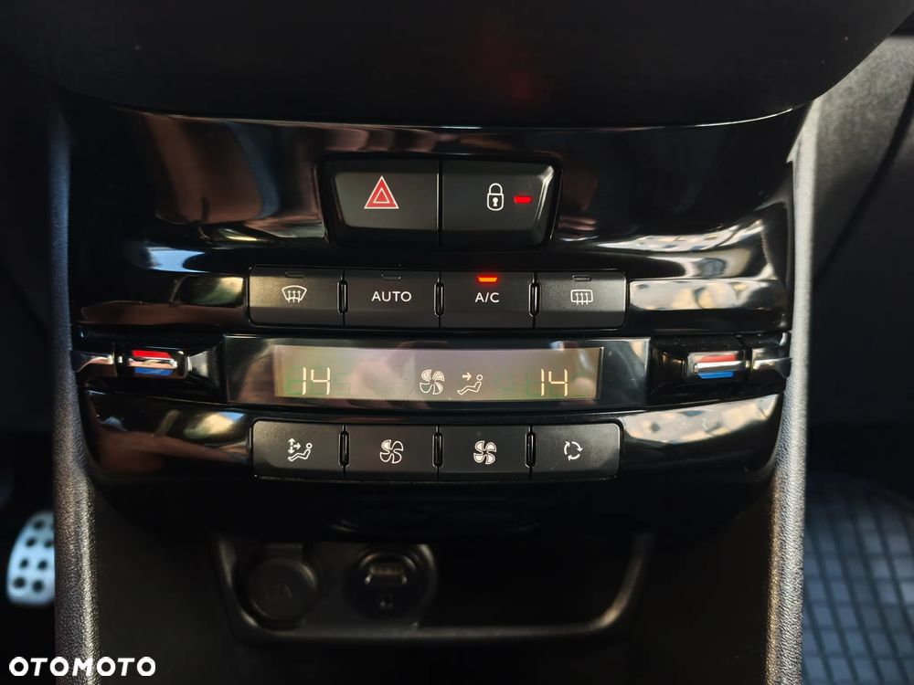Peugeot 2008 PureTech 130 Stop&Start GT-Line Edition - 35
