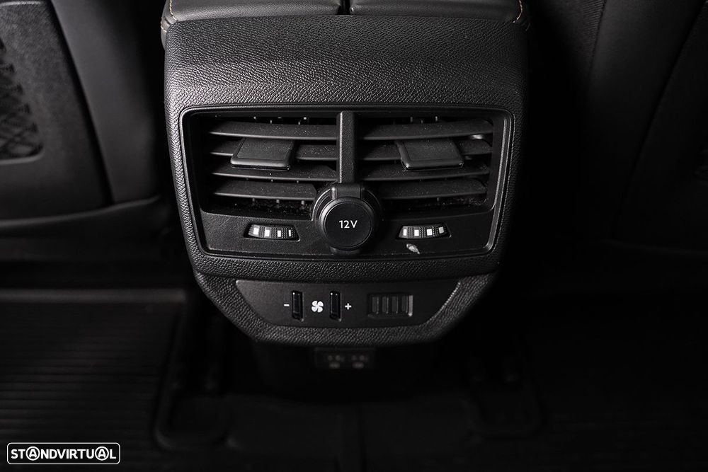 Peugeot 5008 1.2 PureTech GT EAT8 - 23