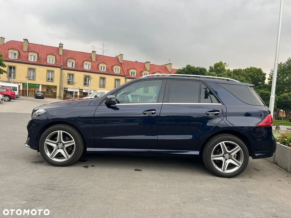 Mercedes-Benz GLE 350 d 4-Matic - 4