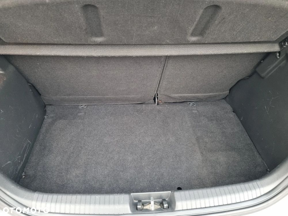 Hyundai i20 - 19