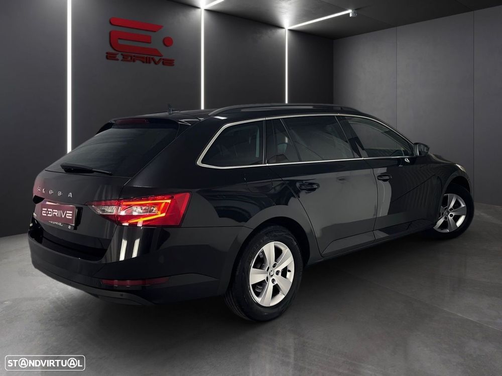 Skoda Superb Break 2.0 TDI Style DSG - 5