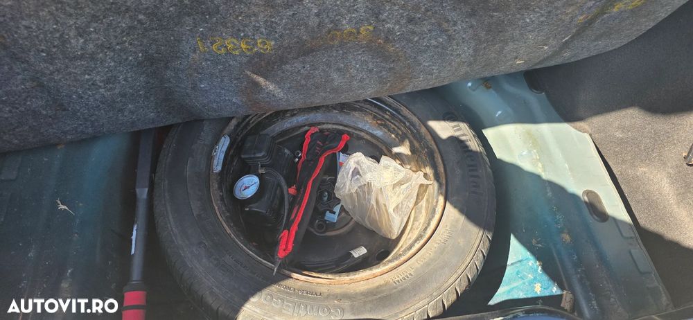 Dacia Logan 1.4 MPI Laureate Plus - 9