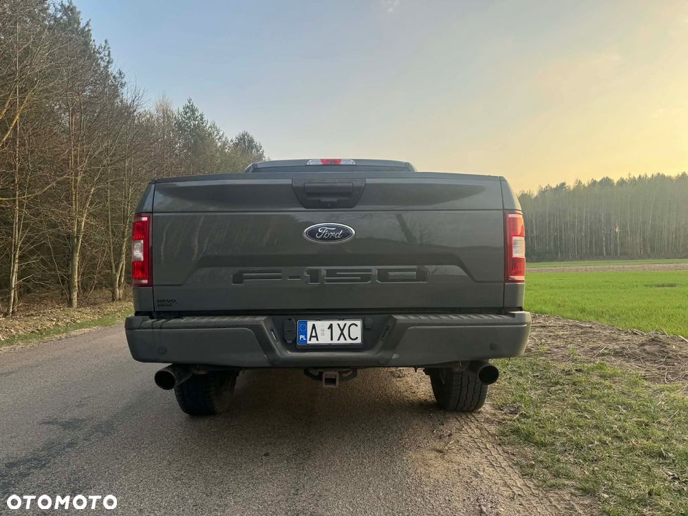 Ford F150 - 4