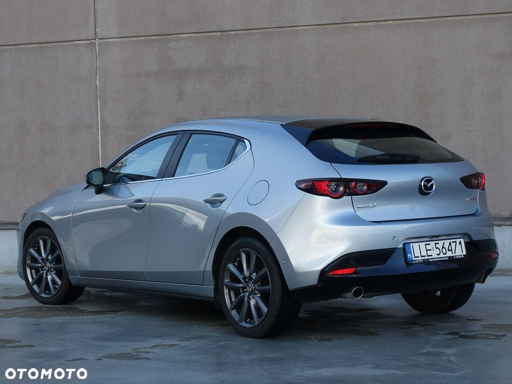 Mazda 3 - 10