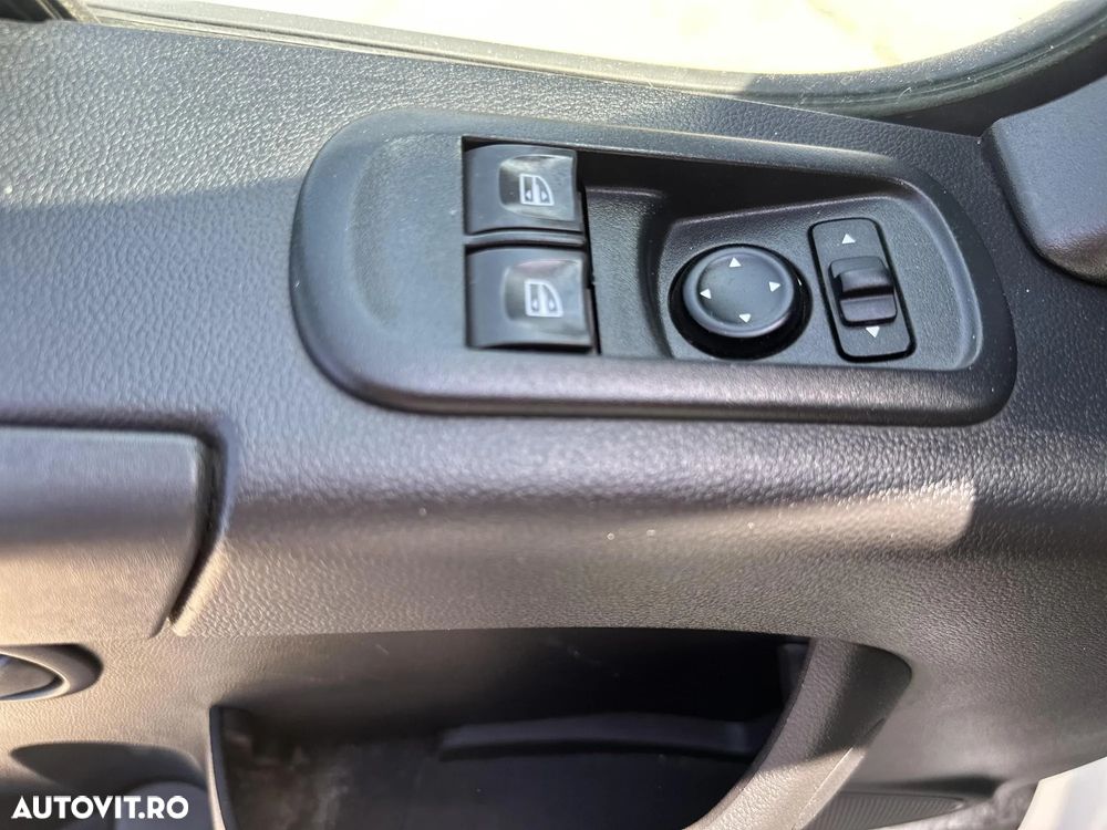 Renault Master - 11