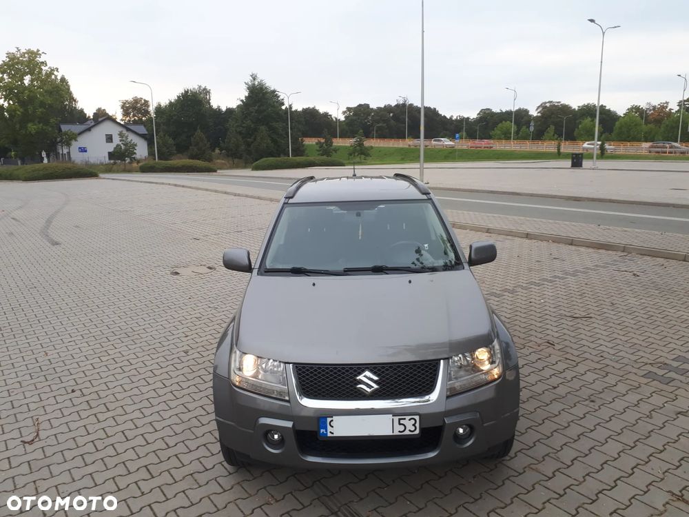 Suzuki Grand Vitara 2.0 Comfort - 4