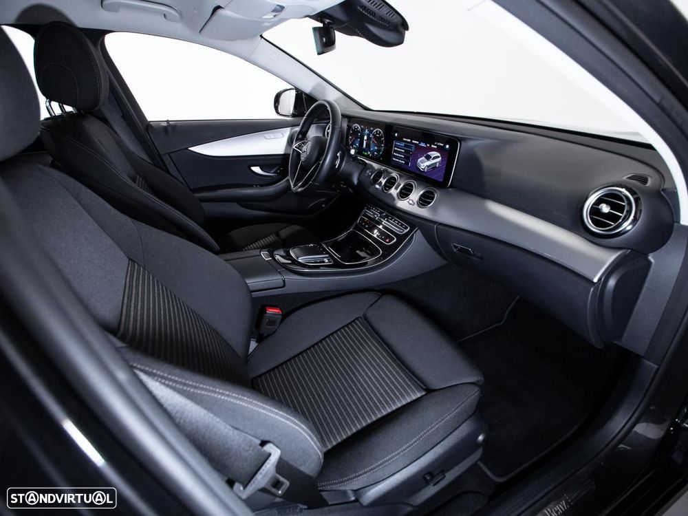 Mercedes-Benz E 300 de 9G-TRONIC - 10
