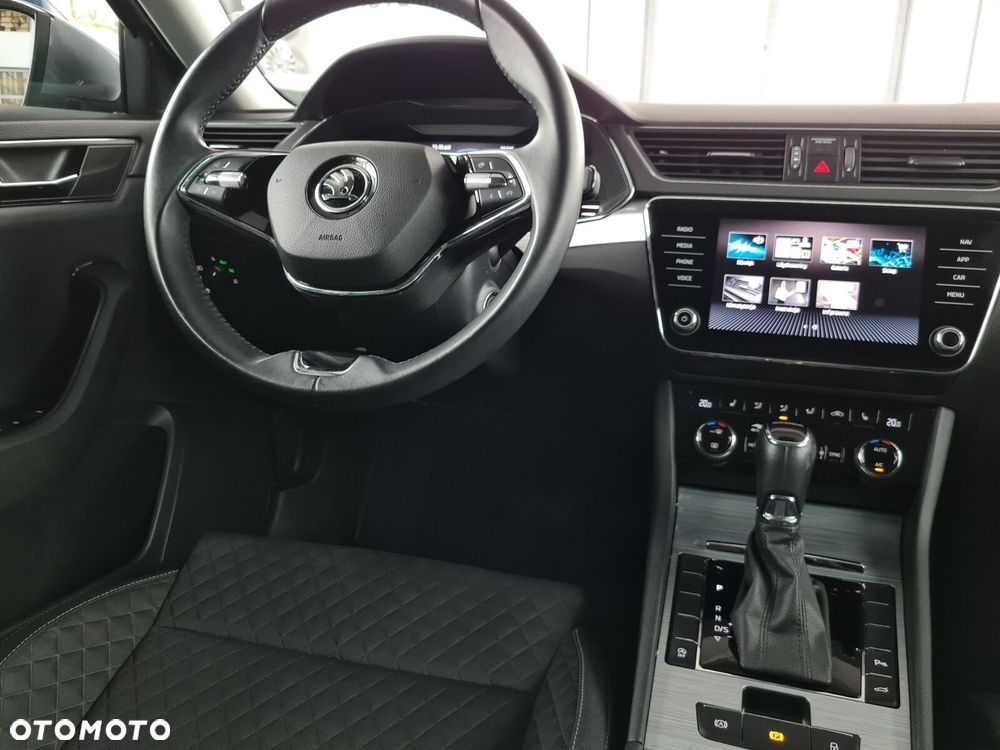 Skoda Superb 2.0 TDI SCR Ambition DSG - 19