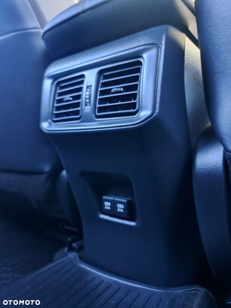 Toyota RAV4 - 24
