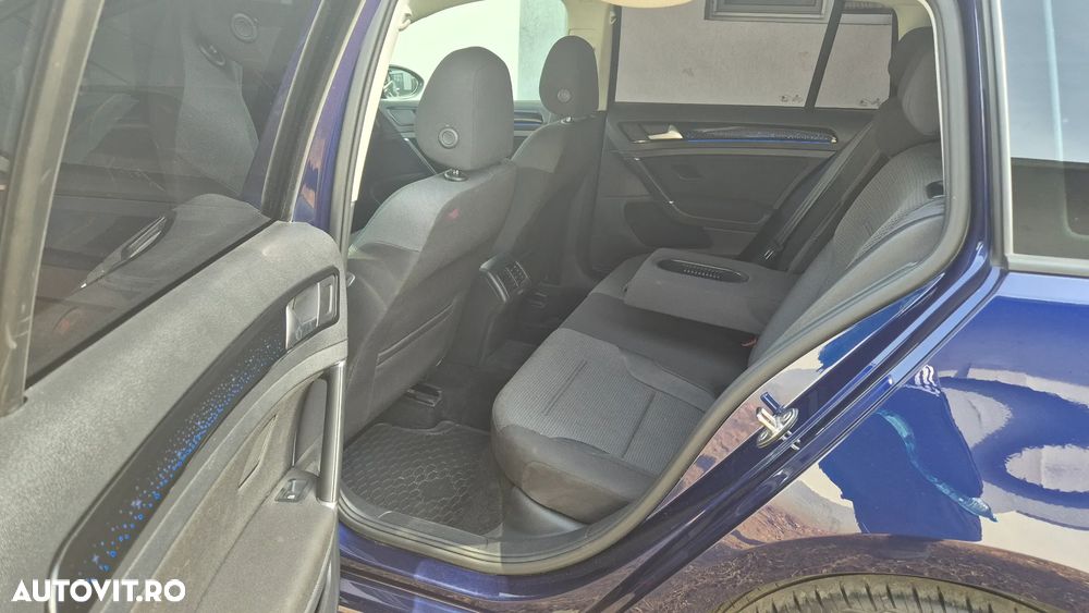 Volkswagen Golf - 7