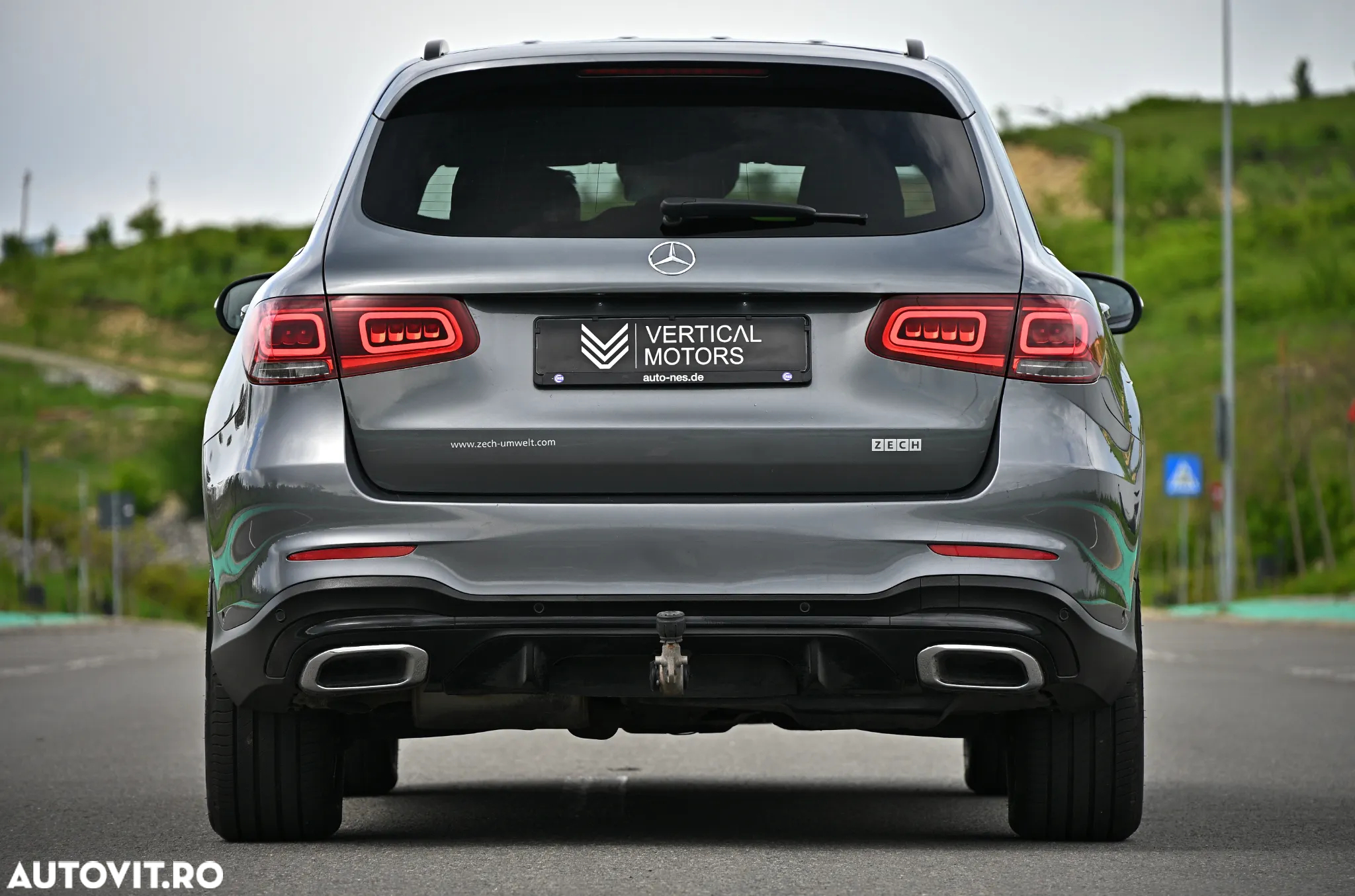 Mercedes-Benz GLC 300 d 4MATIC - 15