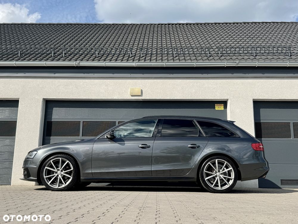 Audi A4 Avant 2.0 TDI DPF quattro S tronic S line Sportpaket - 4
