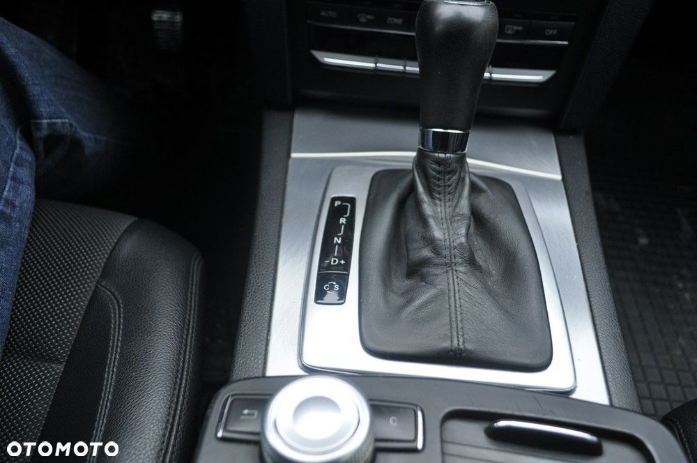 Mercedes-Benz Klasa E 350 CDI BlueEff - 14