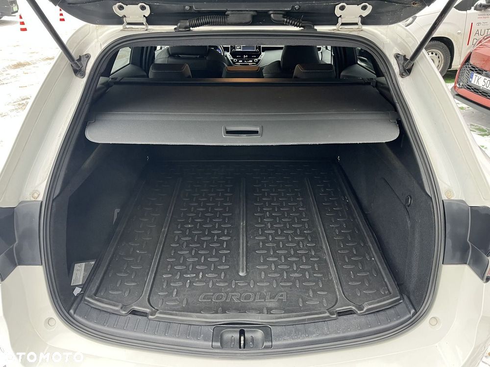 Toyota Corolla 2.0 Hybrid Comfort - 30