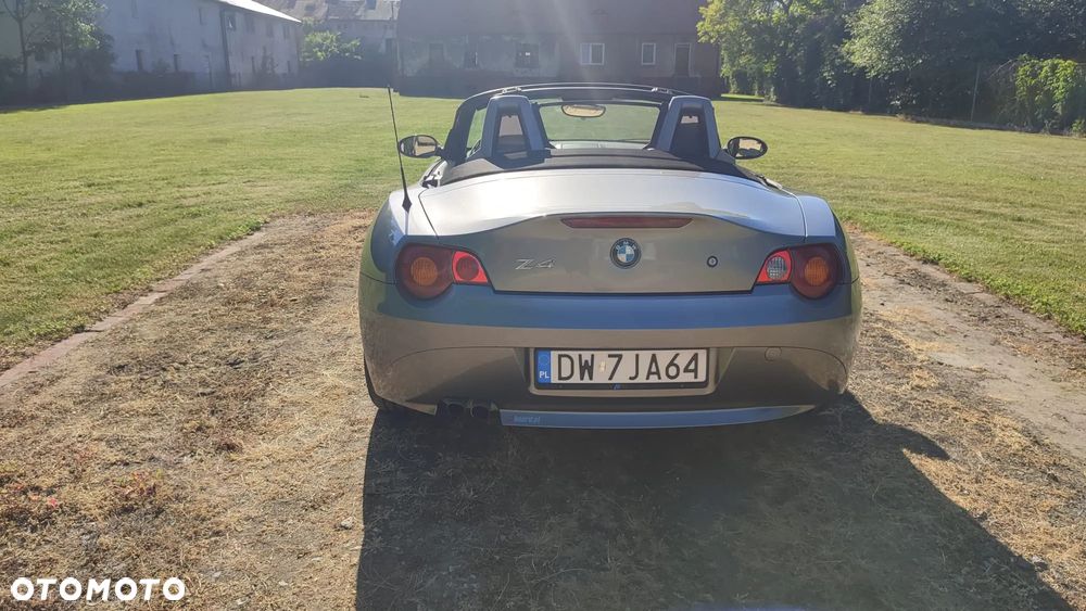 BMW Z4 2.5i - 5