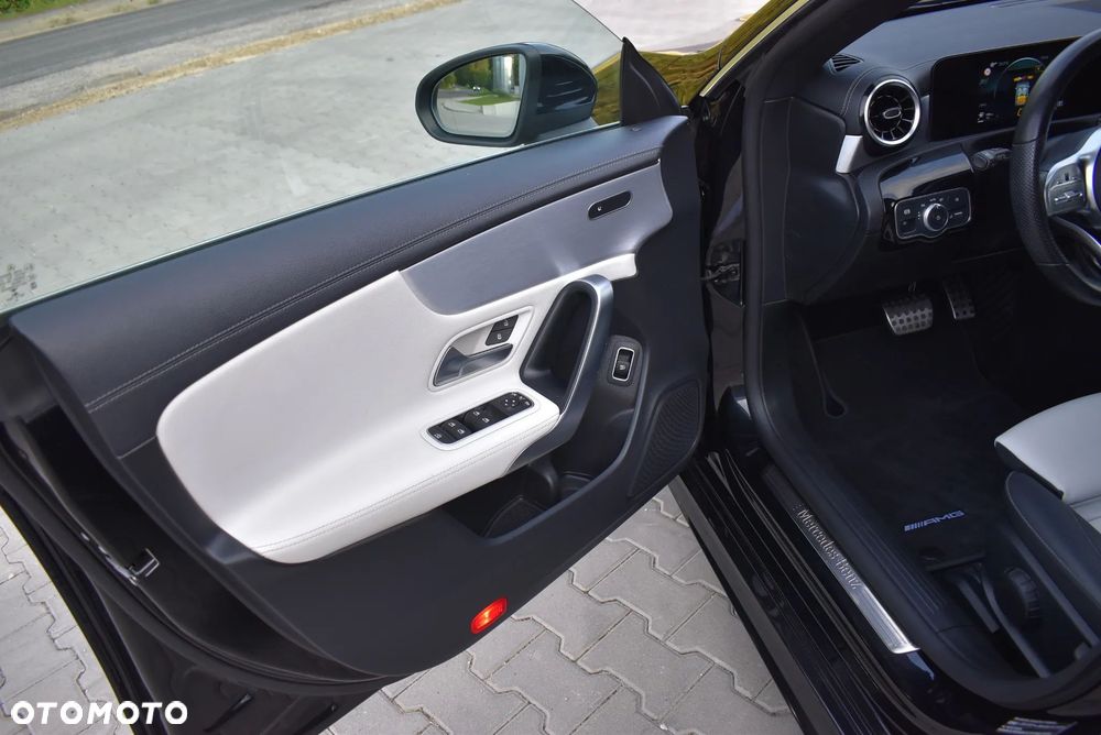 Mercedes-Benz CLA 220 d 8G-DCT AMG Line Advanced Plus - 21