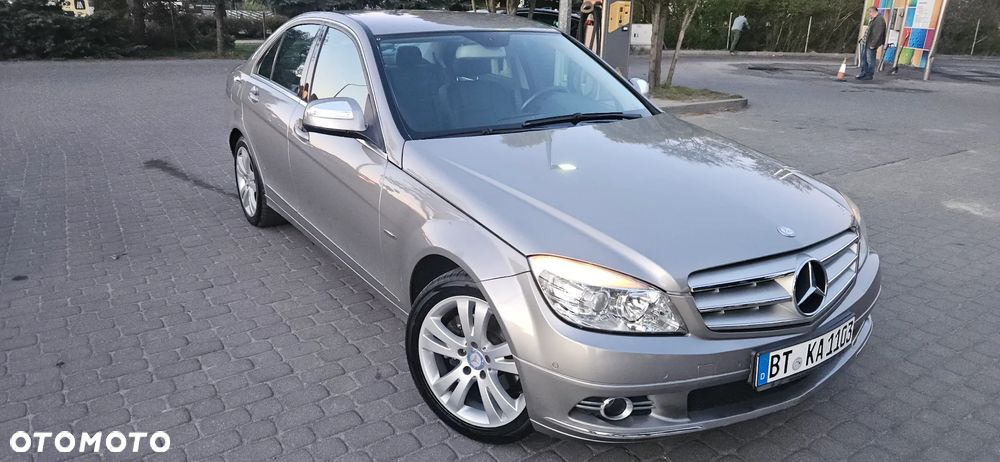 Mercedes-Benz Klasa C ver-180-blueefficiency-7g--tronic-avantgarde - 12