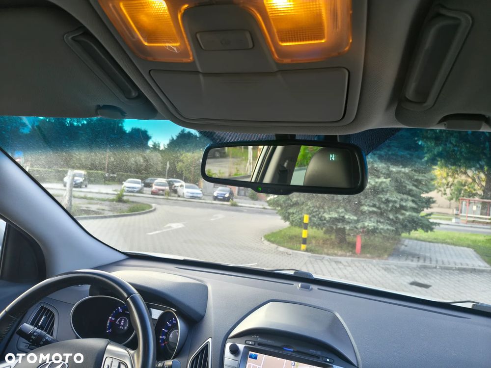 Hyundai ix35 1.7 CRDi 2WD blue Finale Gold - 20
