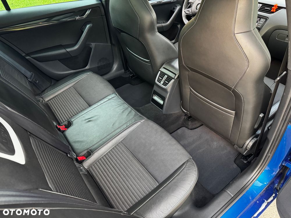 Skoda Octavia 2.0 TDI RS - 22