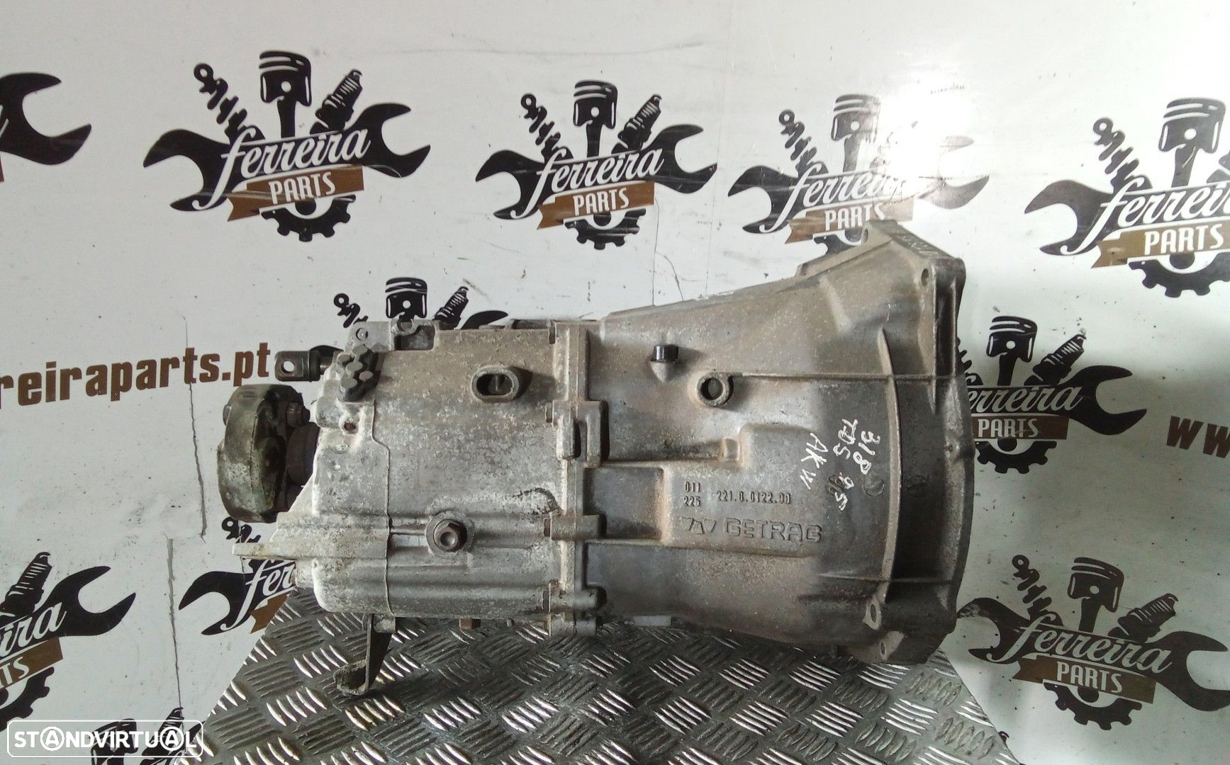 Caixa de velocidades BMW 318 TDS REF: AKW - 3