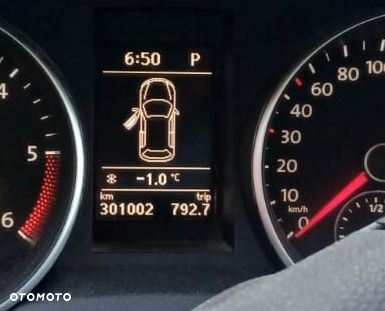 Volkswagen Golf - 5