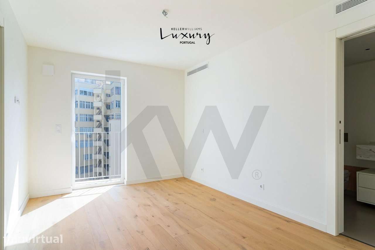 Apartamento T2 Duplex | Terraço | Estacionamento | Areeiro - Grande imagem: 5/27