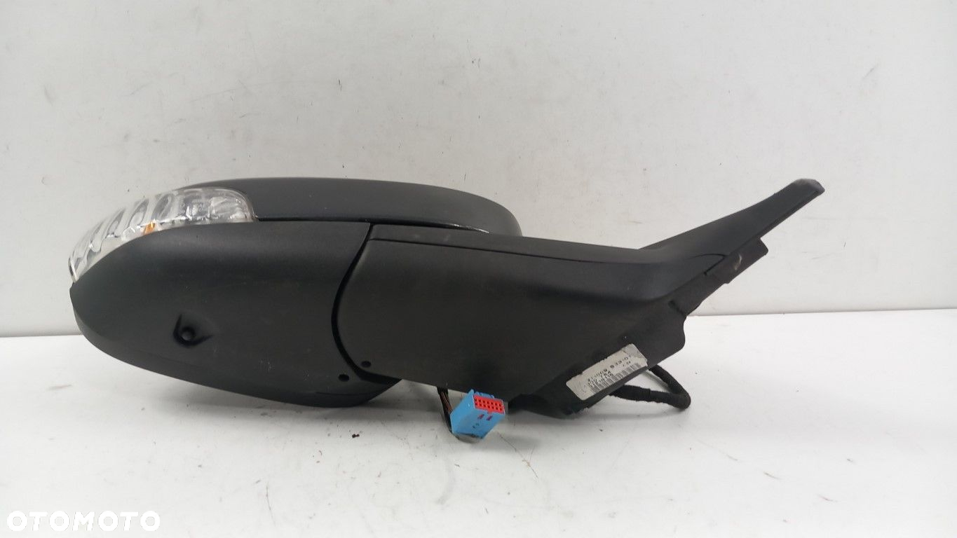 VOLVO S40 V50 II LIFT   LUSTERKO PRAWE 6PIN 452-16 - 4