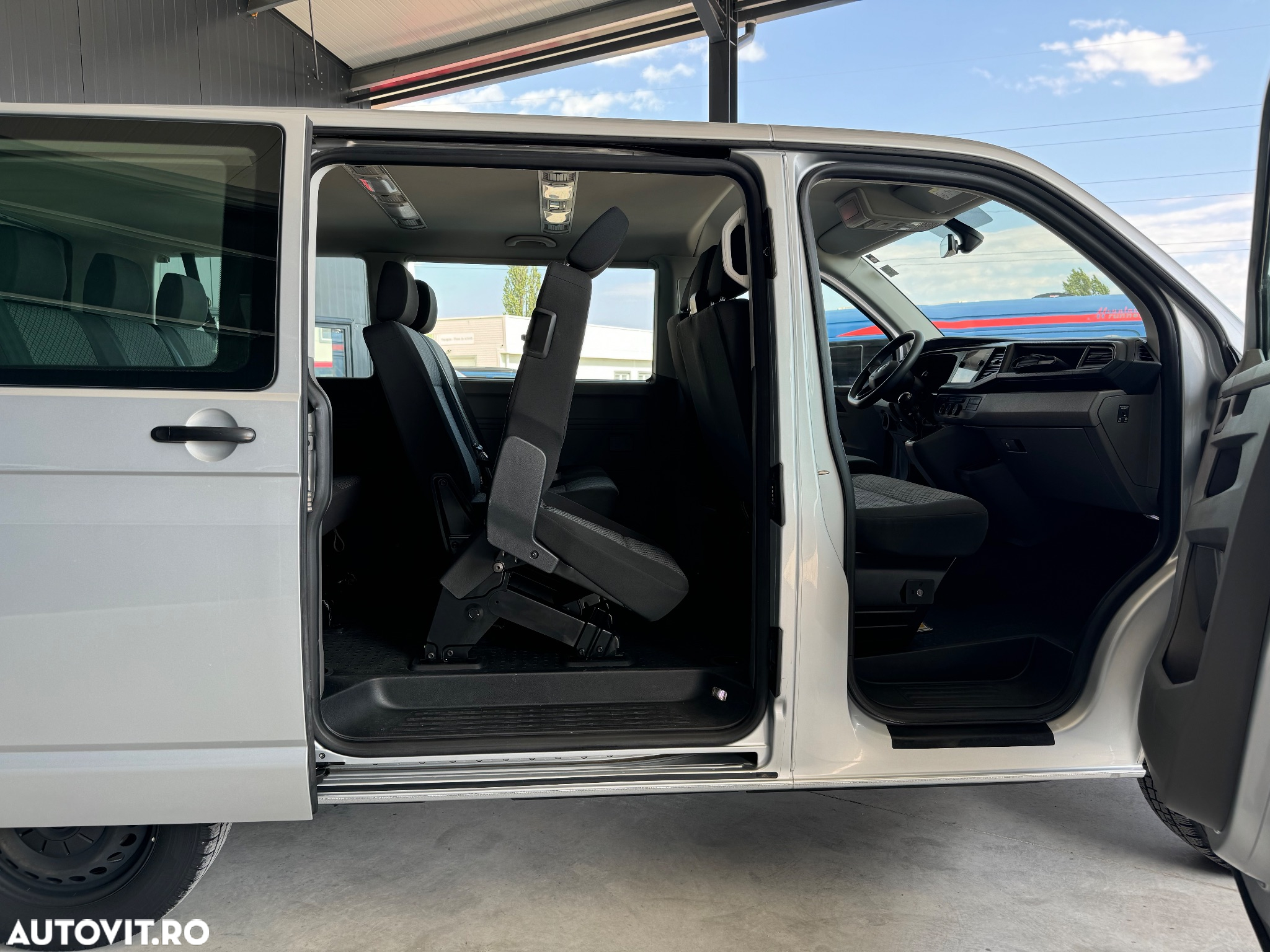Volkswagen Caravelle T6.1 2.0 TDI 110 kW KR Highline - 5