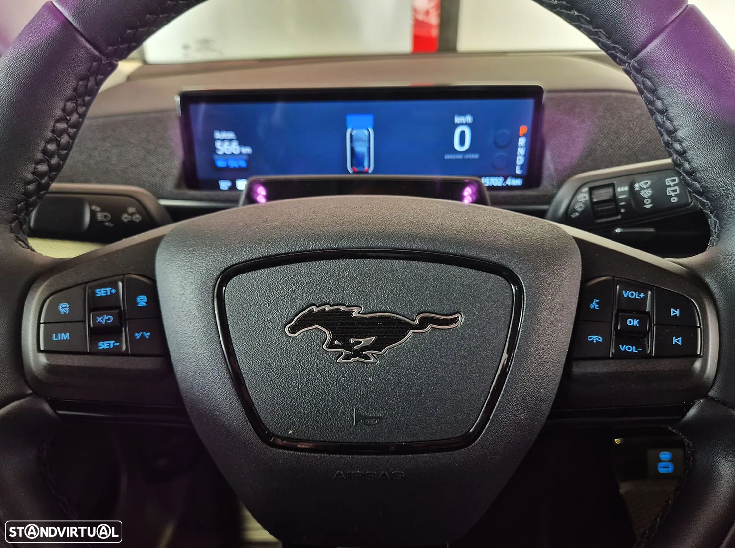 Ford Mustang Mach-E Premium - 12
