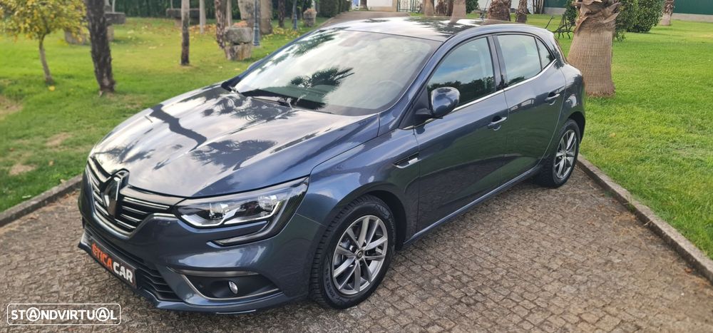 Renault Mégane 1.5 dCi Limited EDC - 7
